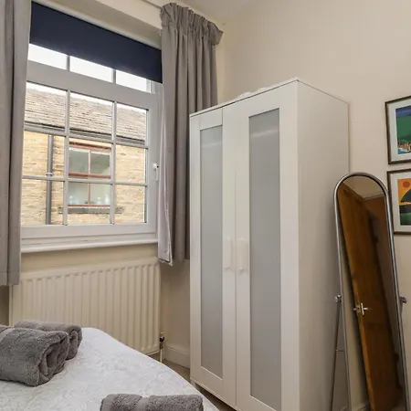 Hallam's Yard Semesterbostad